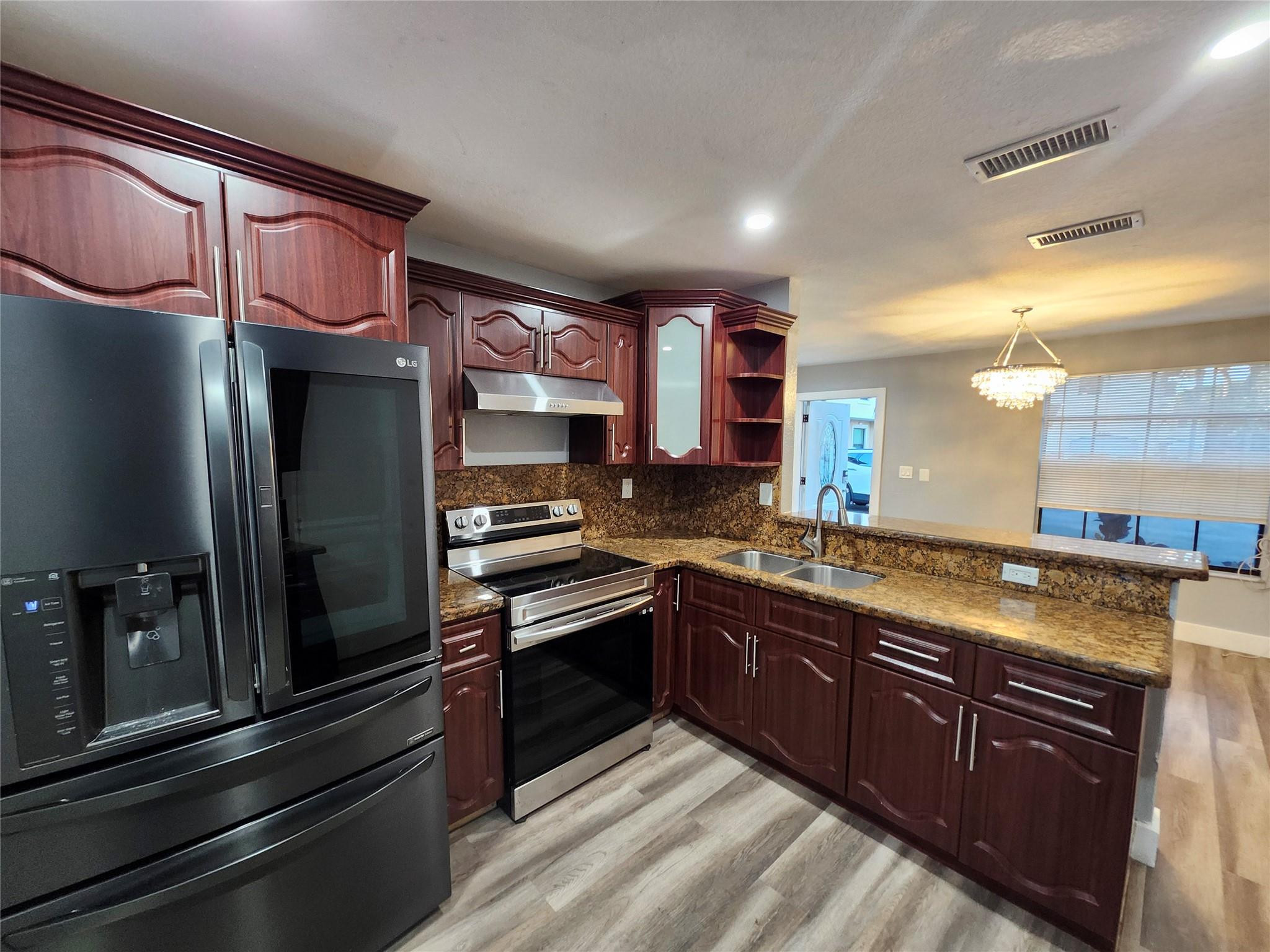 MIRAMAR CLUB HOMES - Residential