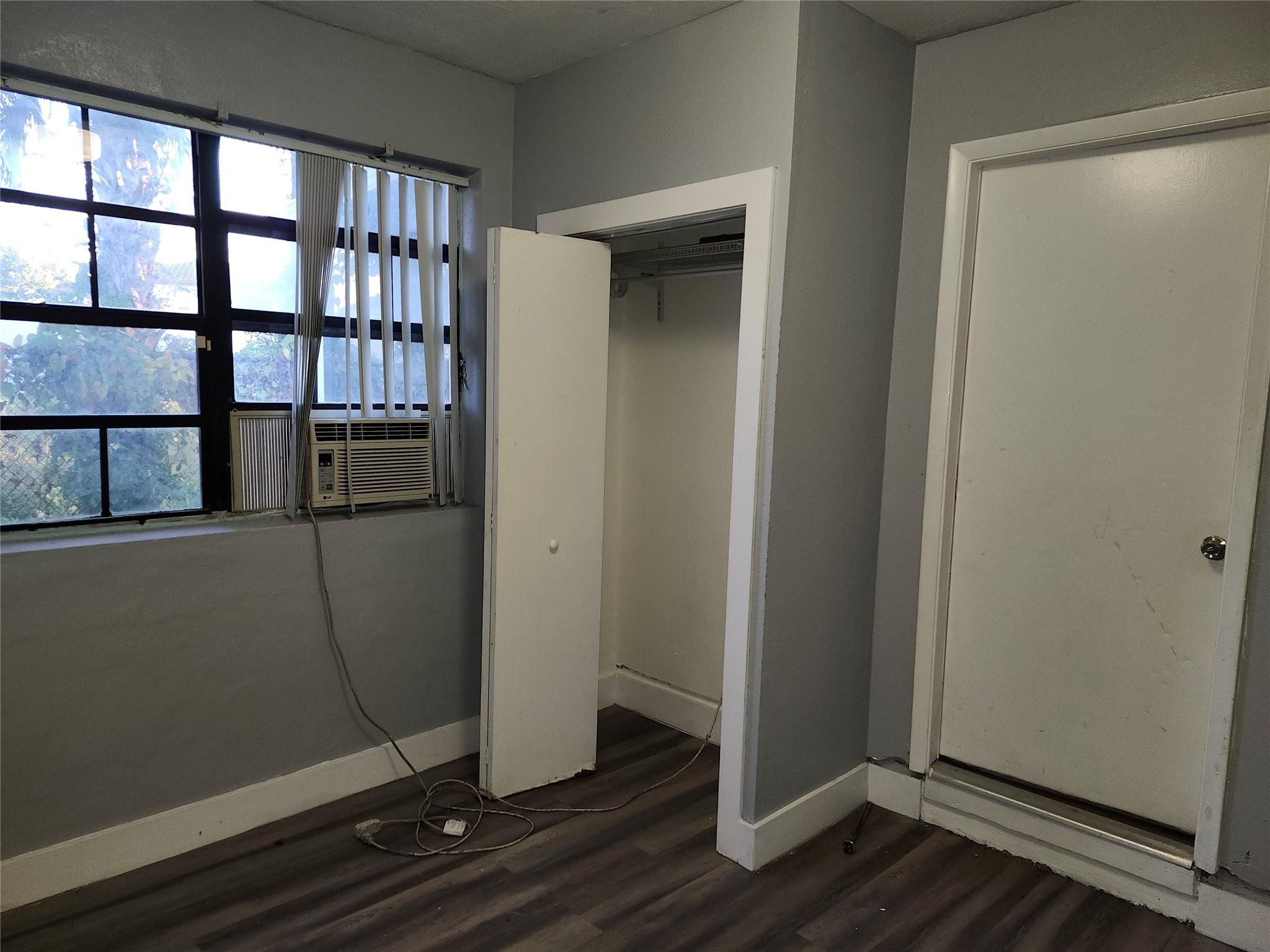 MIRAMAR CLUB HOMES - Residential