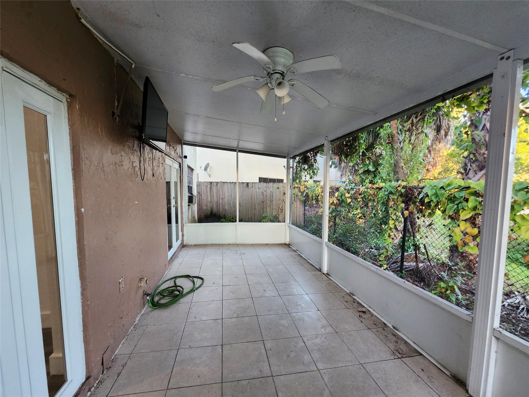 MIRAMAR CLUB HOMES - Residential