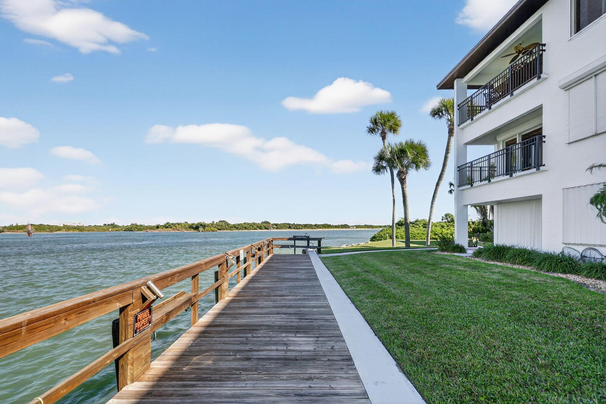 SEA TERN OF HUTCHINSON IS - Residential