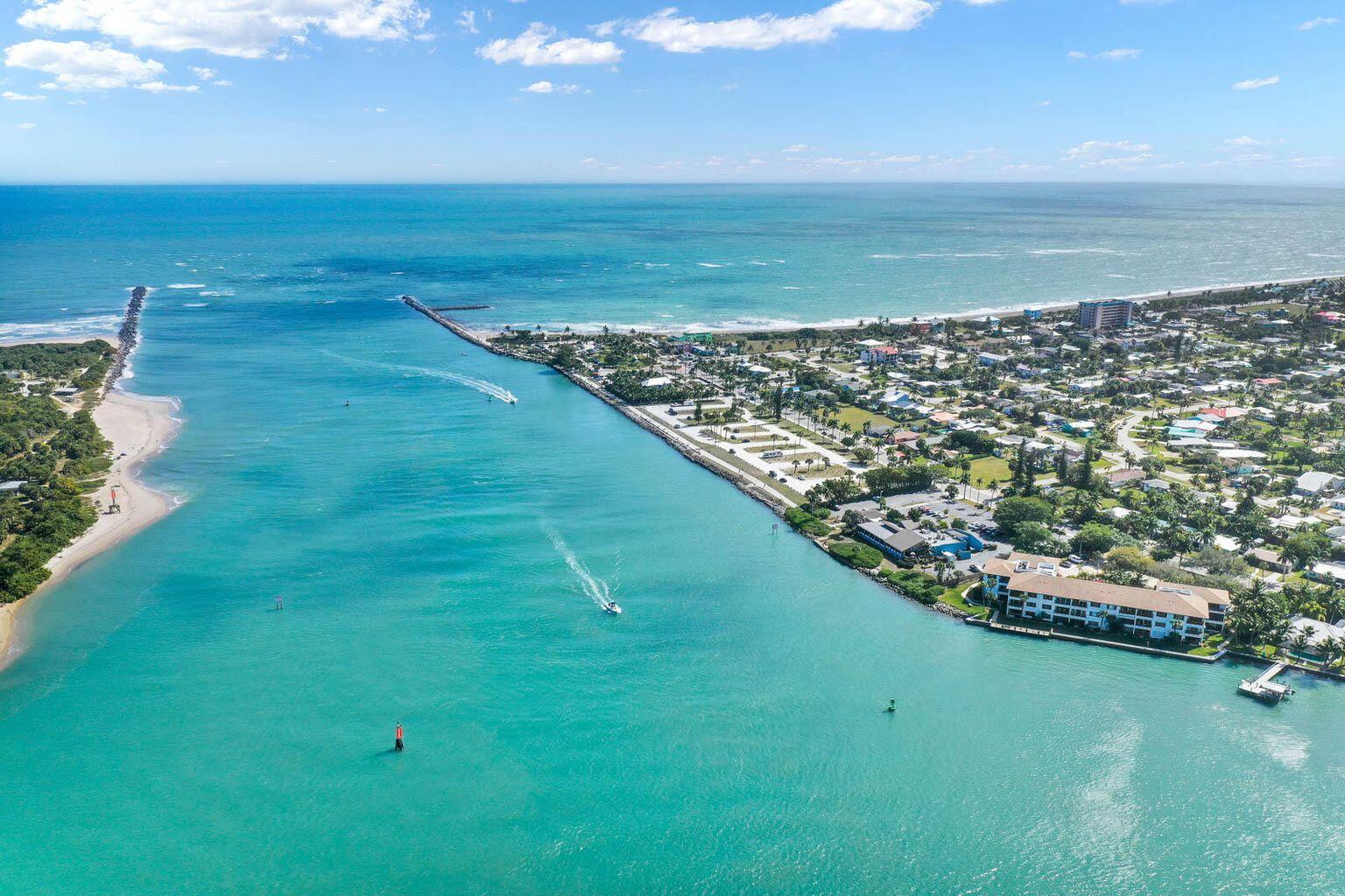 SEA TERN OF HUTCHINSON IS - Residential