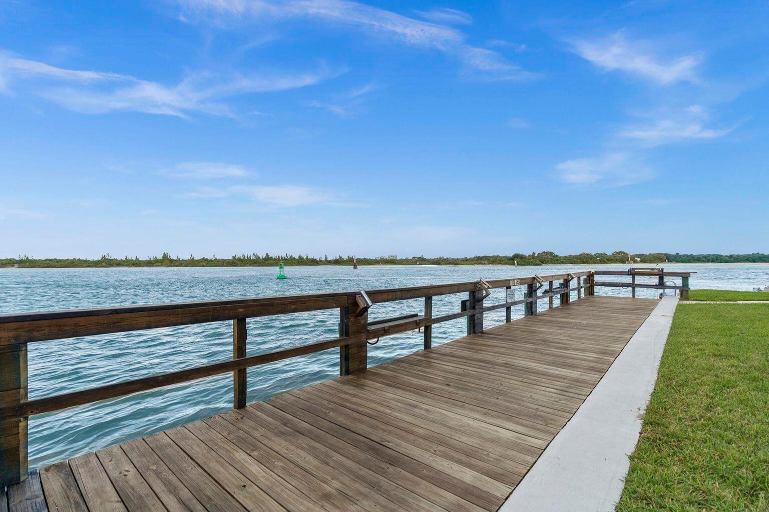 SEA TERN OF HUTCHINSON IS - Residential