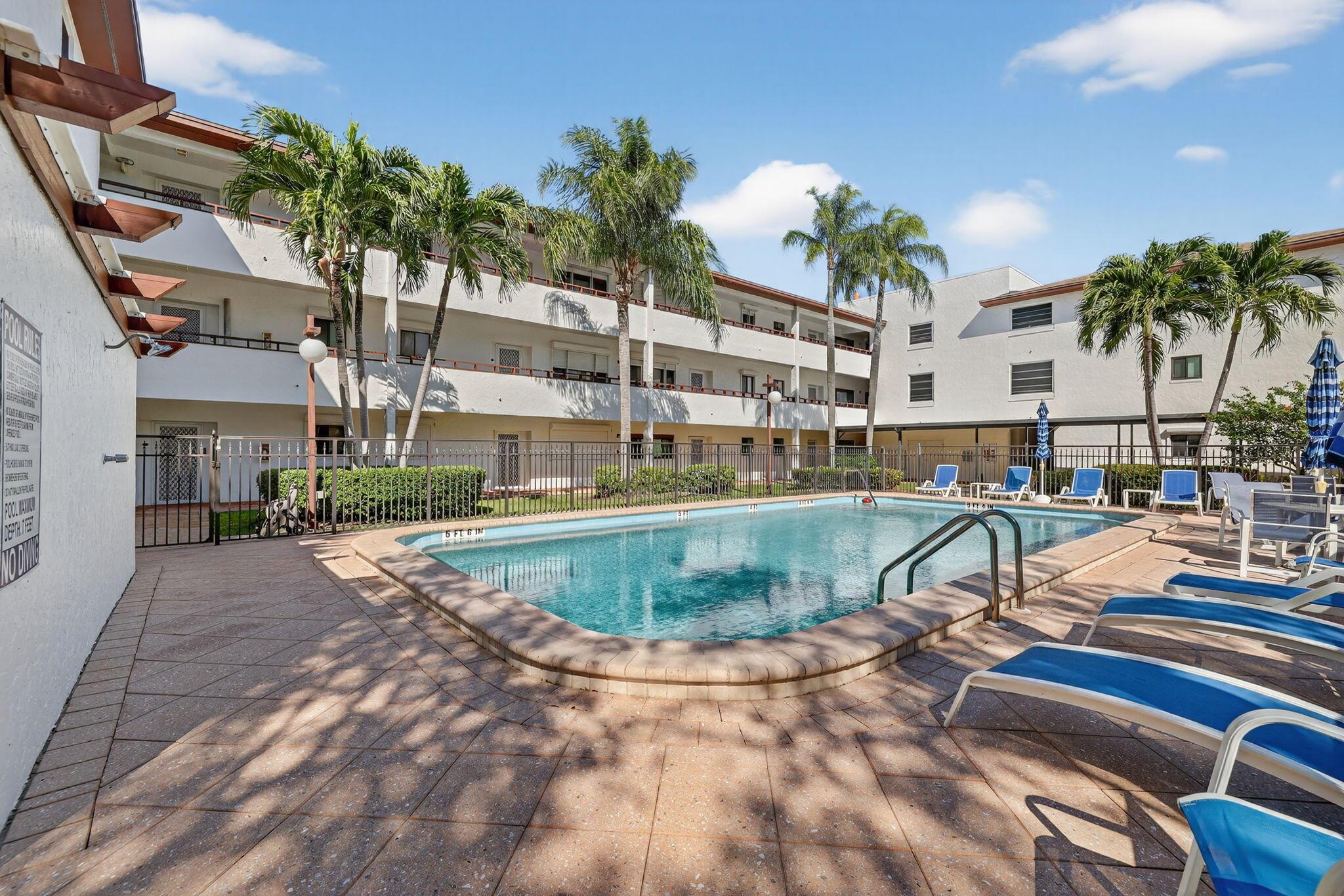 SEA TERN OF HUTCHINSON IS - Residential