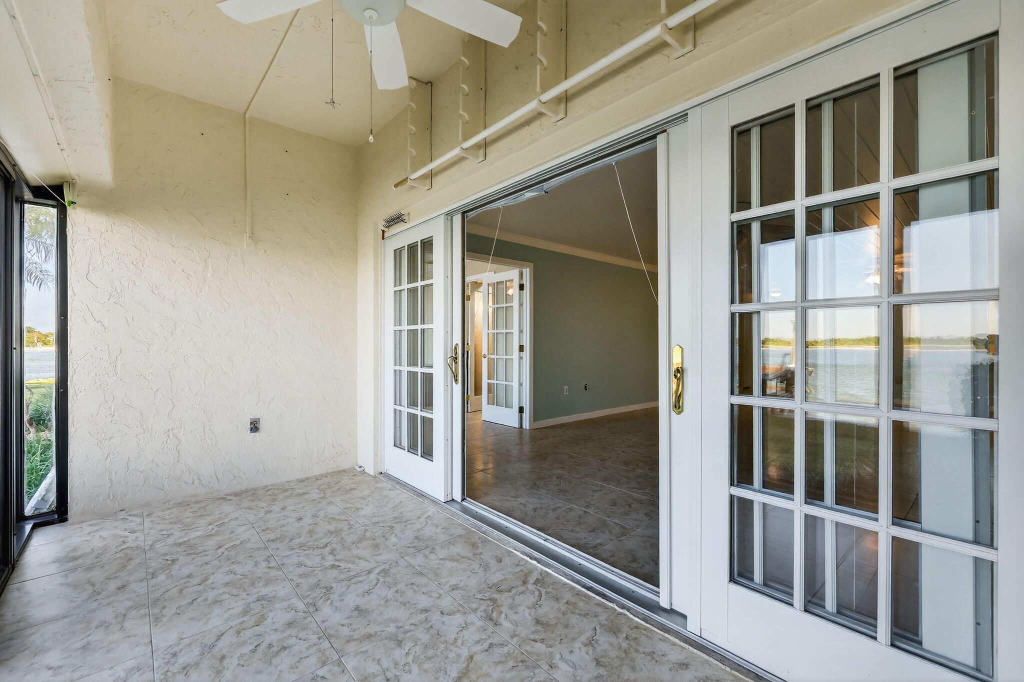 SEA TERN OF HUTCHINSON IS - Residential