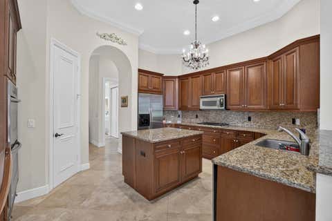 Tiny photo for 10715 Versailles Boulevard, Wellington, FL 33449 (MLS # B26052600)