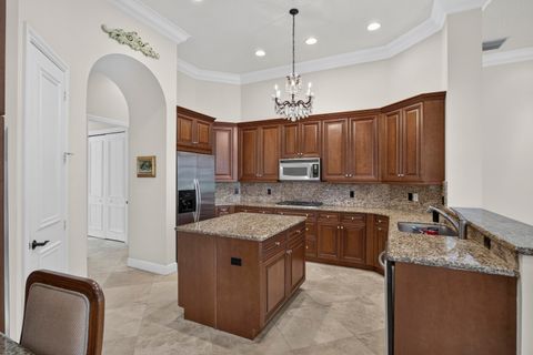 Tiny photo for 10715 Versailles Boulevard, Wellington, FL 33449 (MLS # B26052600)