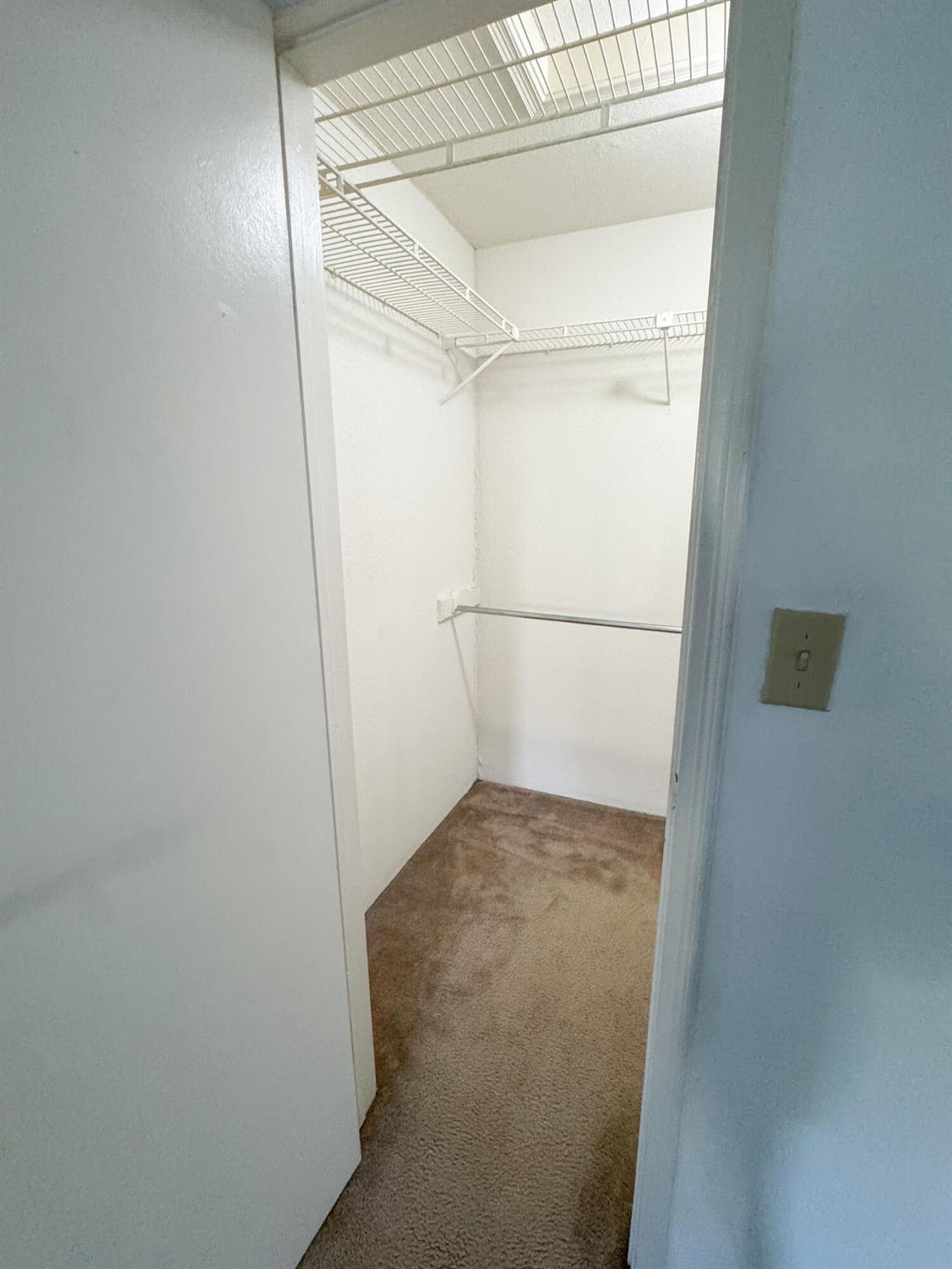 SAVANNAH AT RIVERSIDE CON - Residential Lease