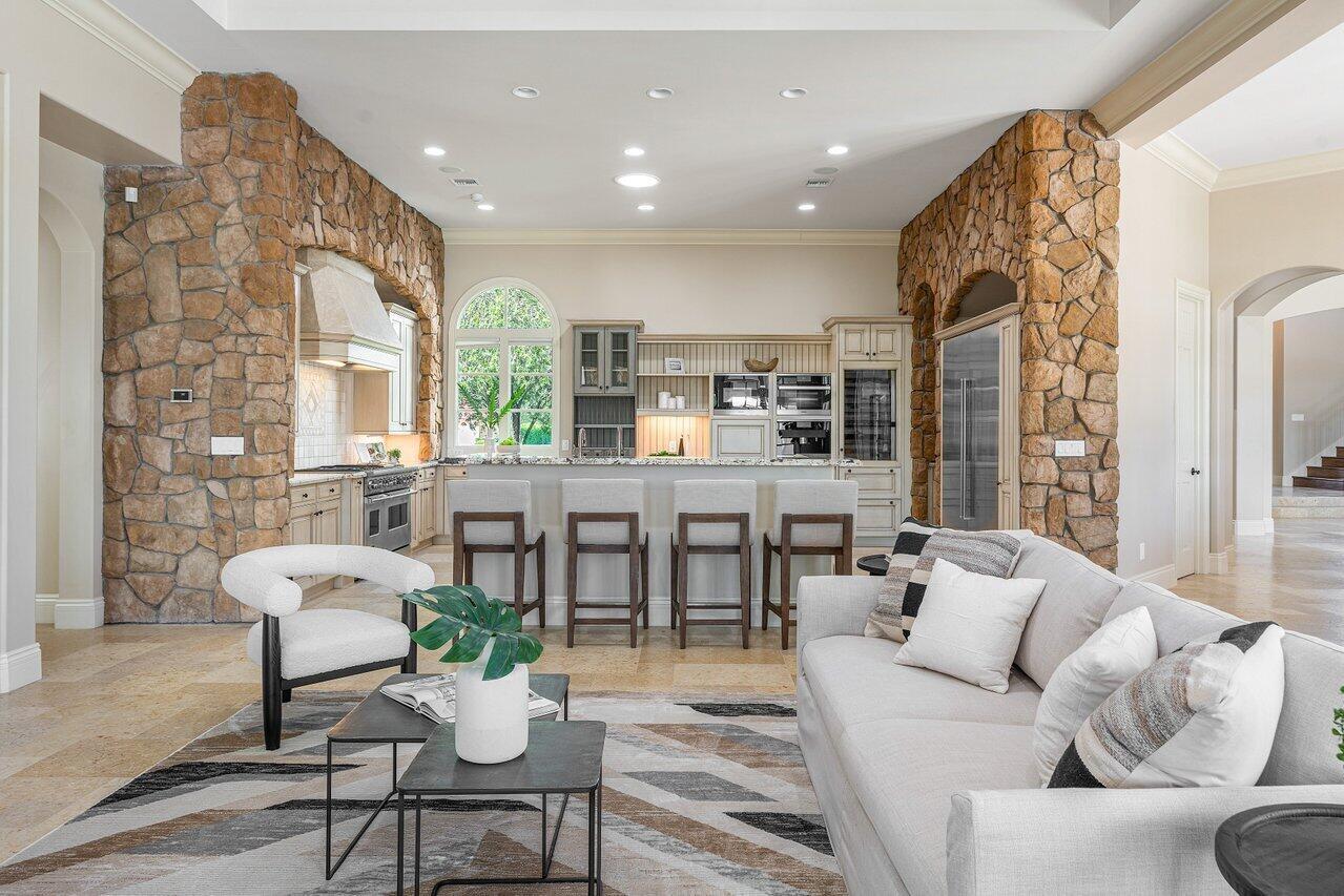 SHERBROOKE ESTATES - Residential