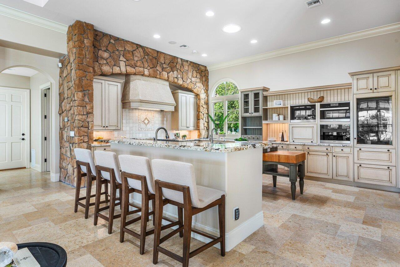 SHERBROOKE ESTATES - Residential