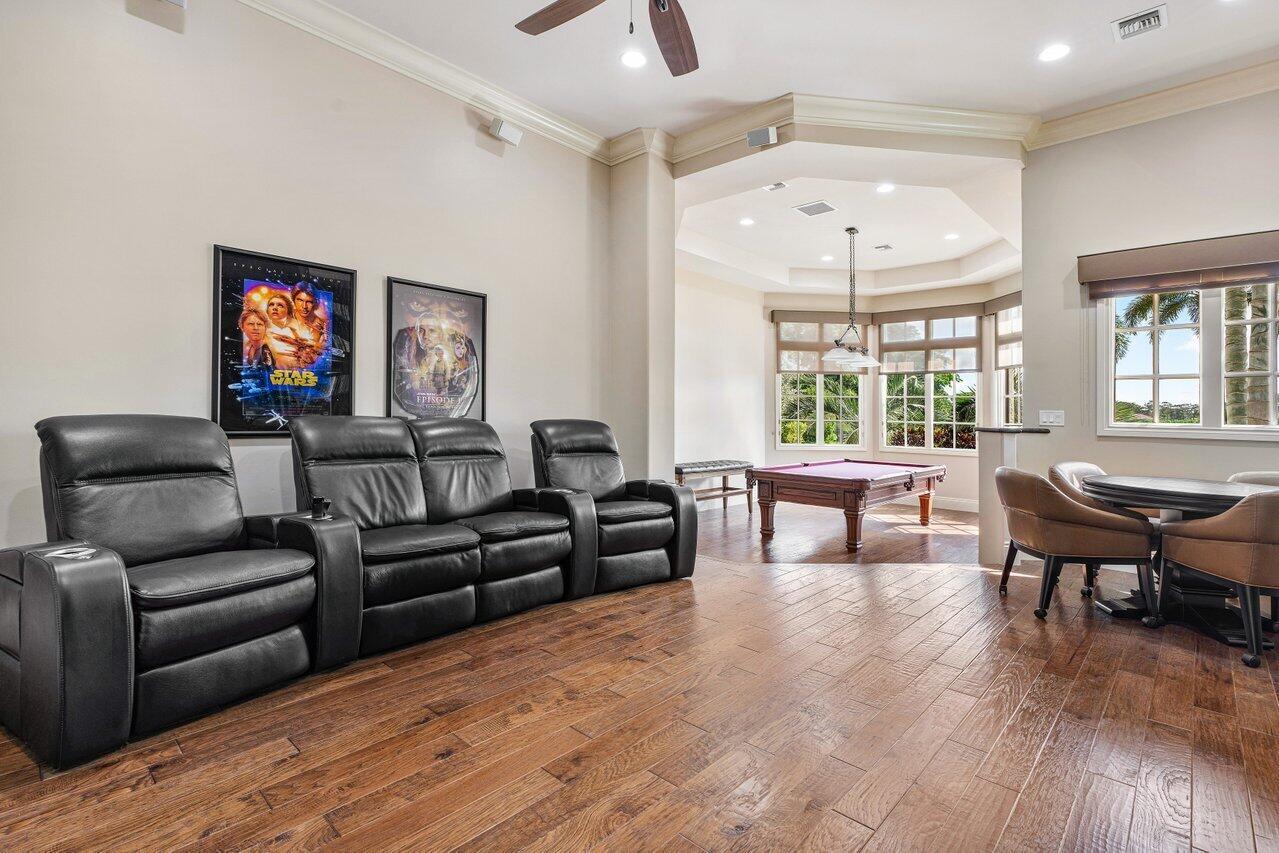 SHERBROOKE ESTATES - Residential