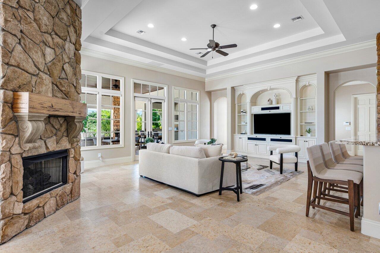 SHERBROOKE ESTATES - Residential