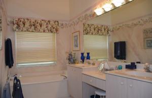 LAKERIDGE FALLS - Residential