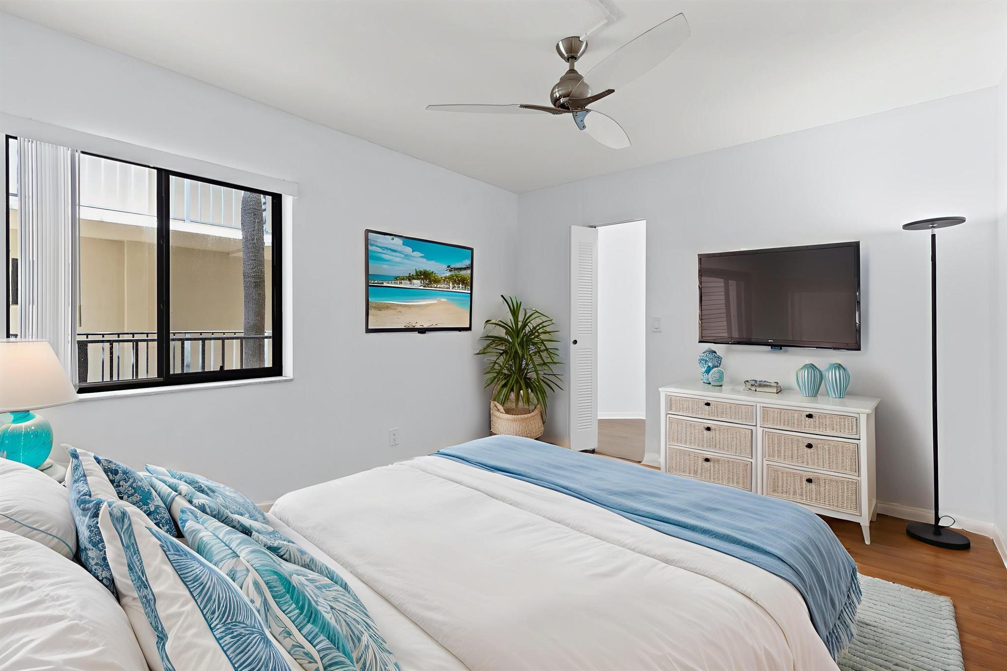 COCONUT PALM CONDO - Residential