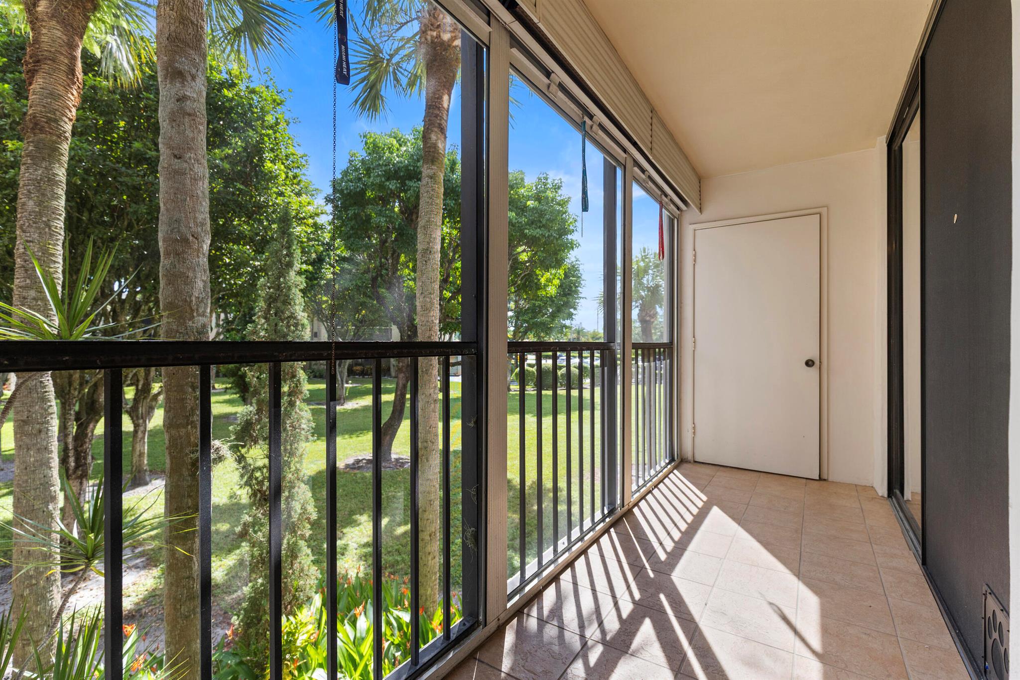 COCONUT PALM CONDO - Residential