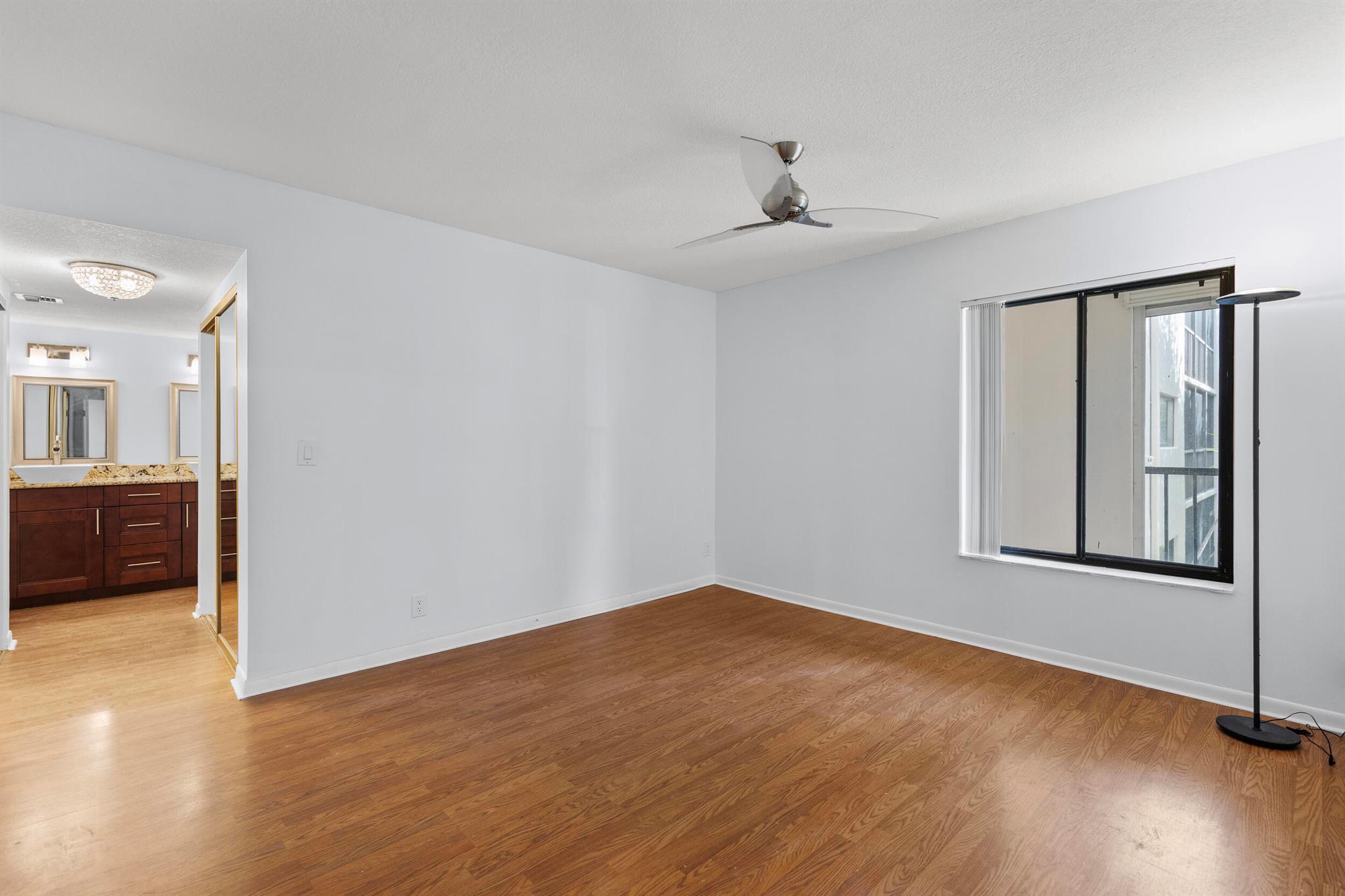 COCONUT PALM CONDO - Residential