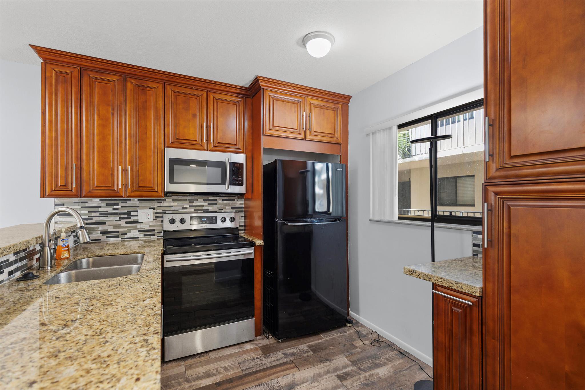 COCONUT PALM CONDO - Residential