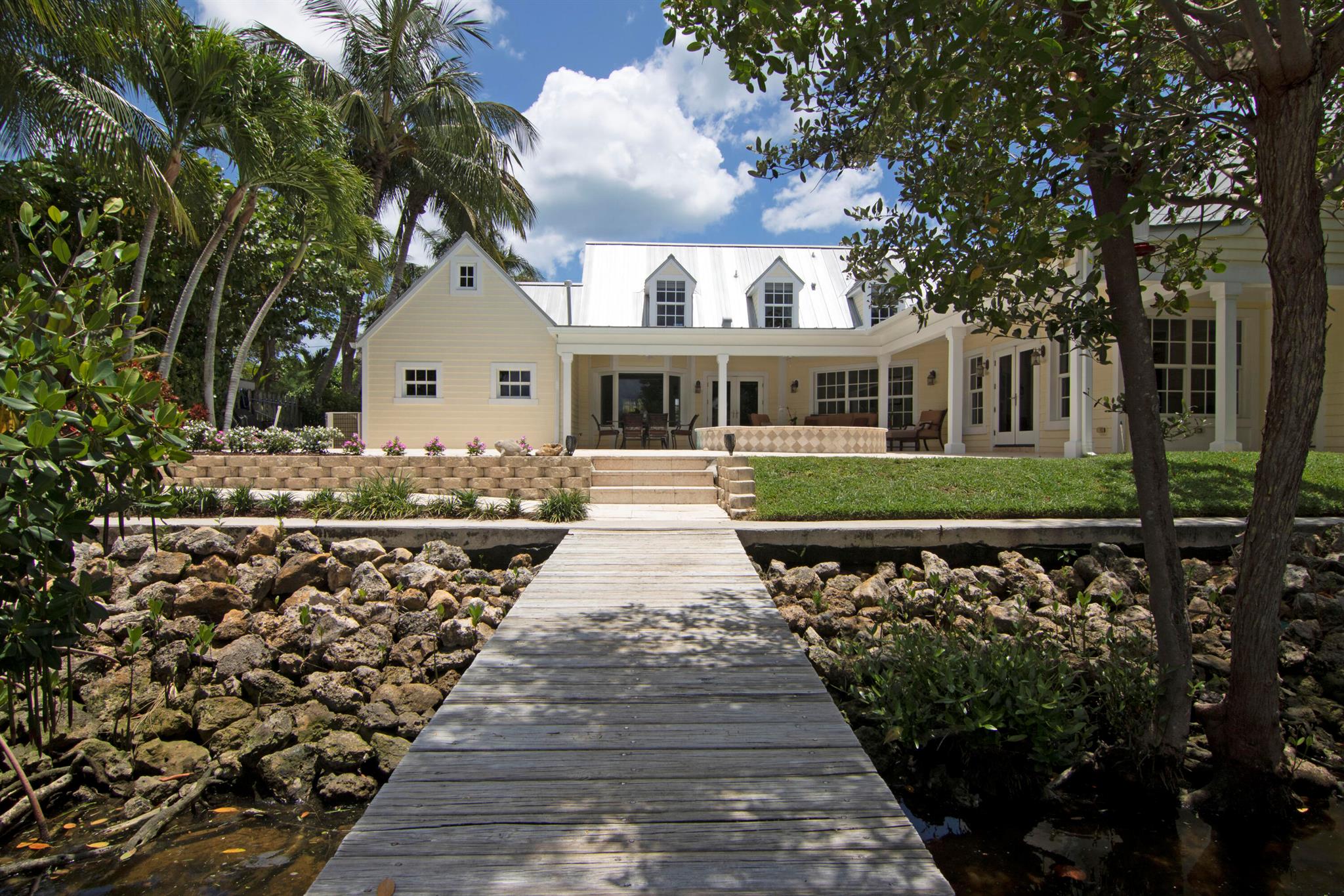 RIVERSIDE IN GOV LOT 6 IN - Residential