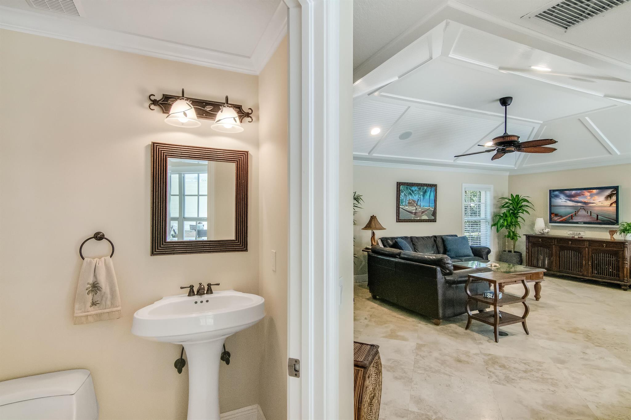 RIVERSIDE IN GOV LOT 6 IN - Residential