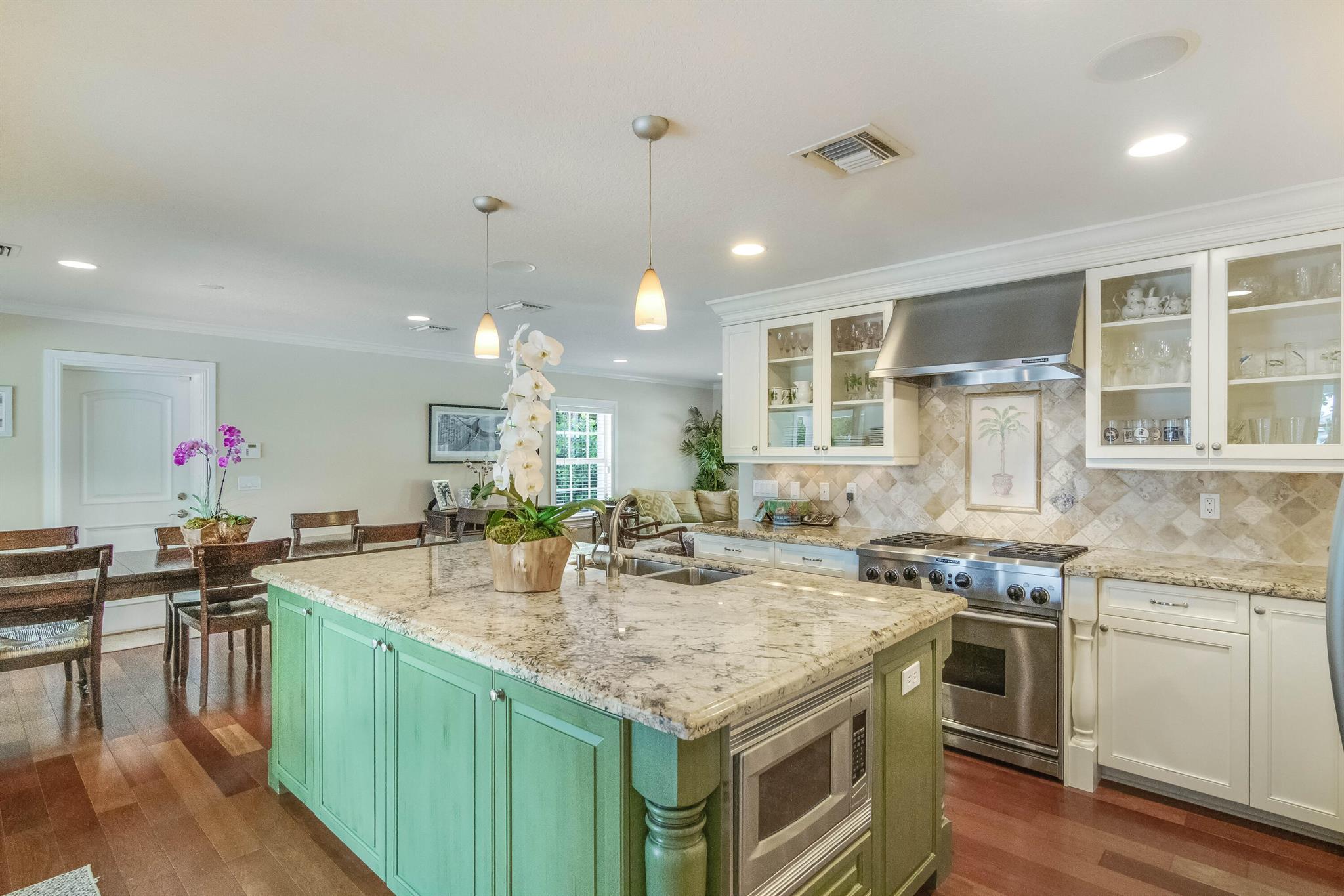 RIVERSIDE IN GOV LOT 6 IN - Residential