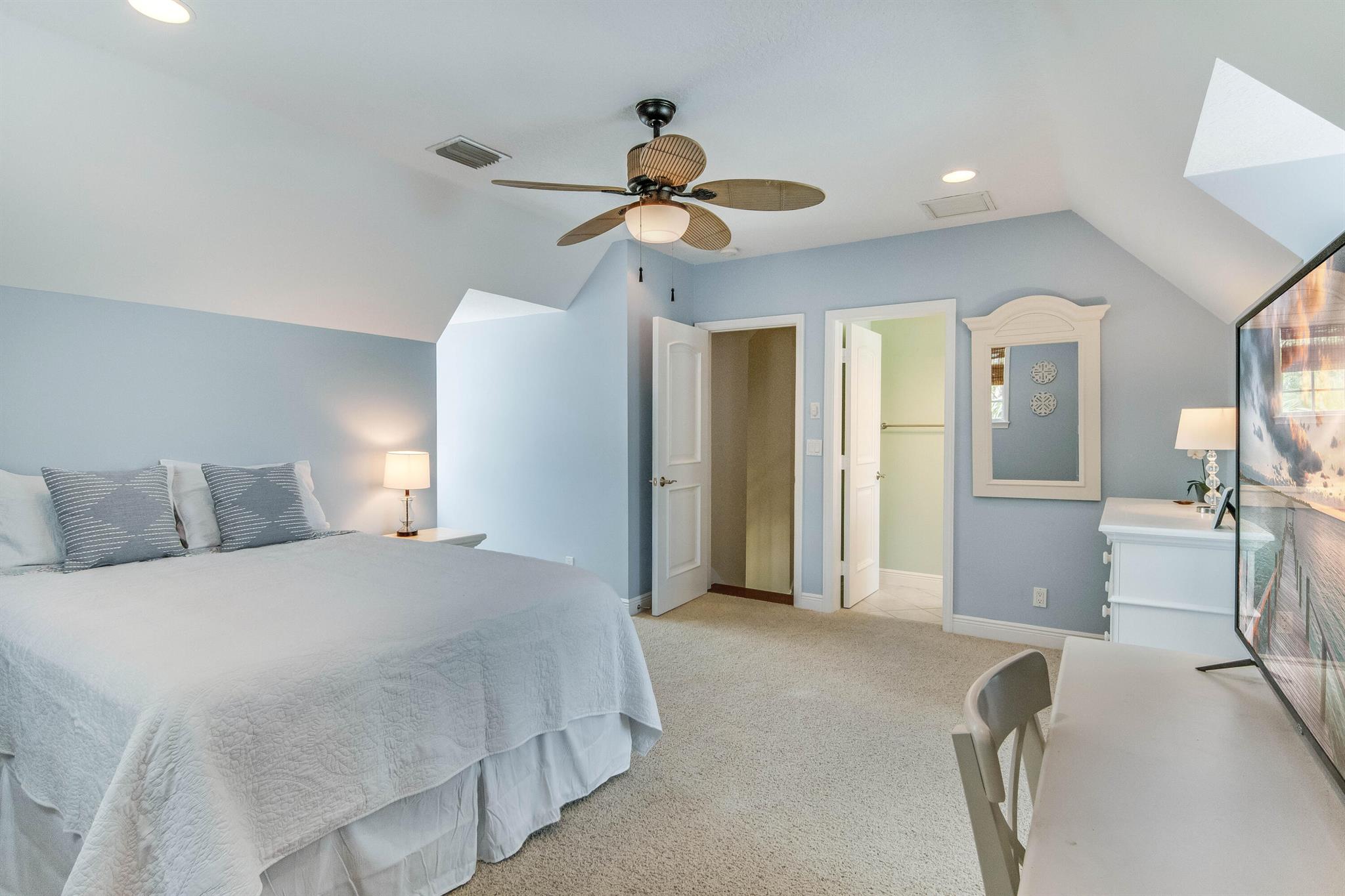 RIVERSIDE IN GOV LOT 6 IN - Residential