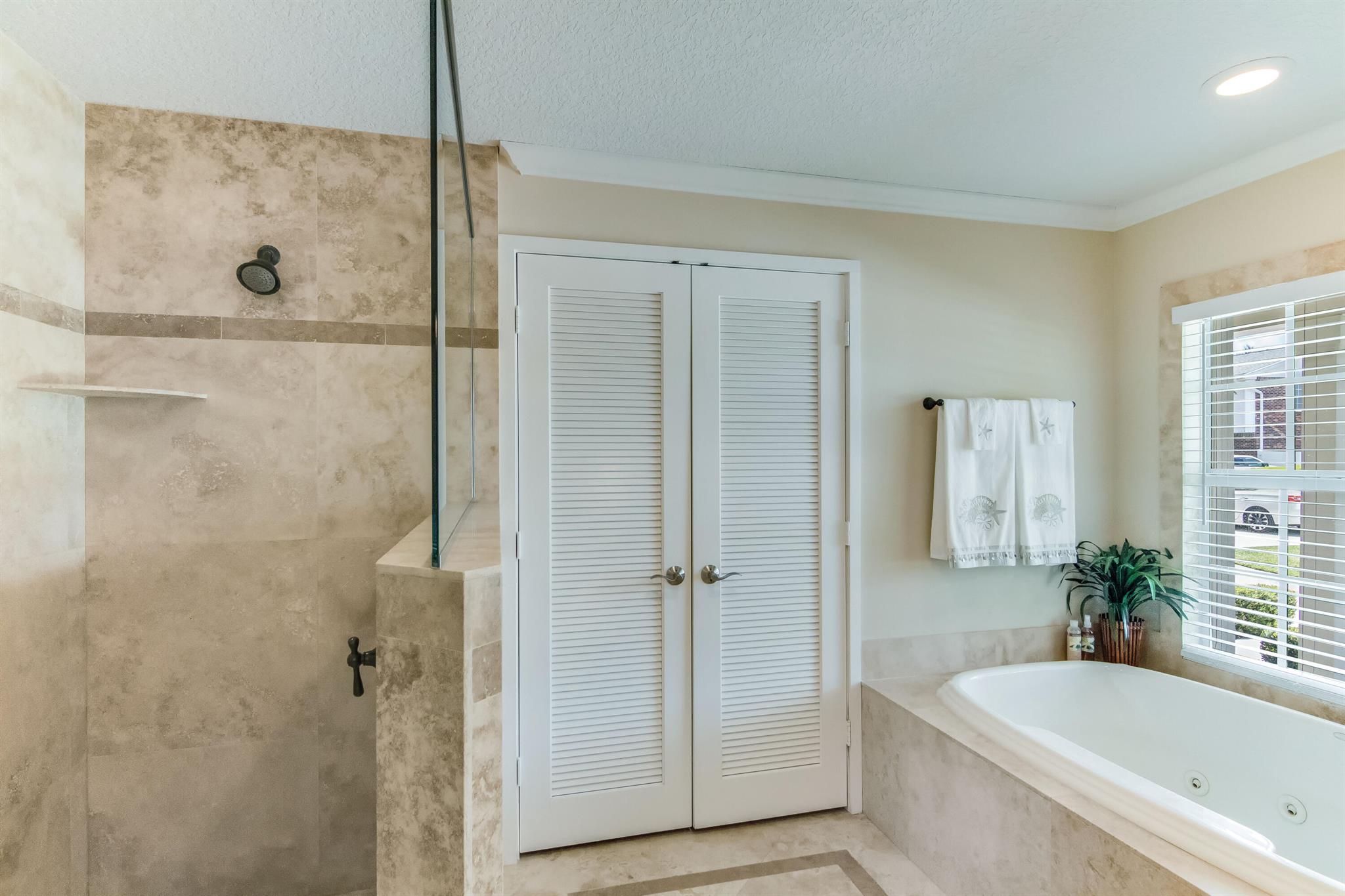 RIVERSIDE IN GOV LOT 6 IN - Residential