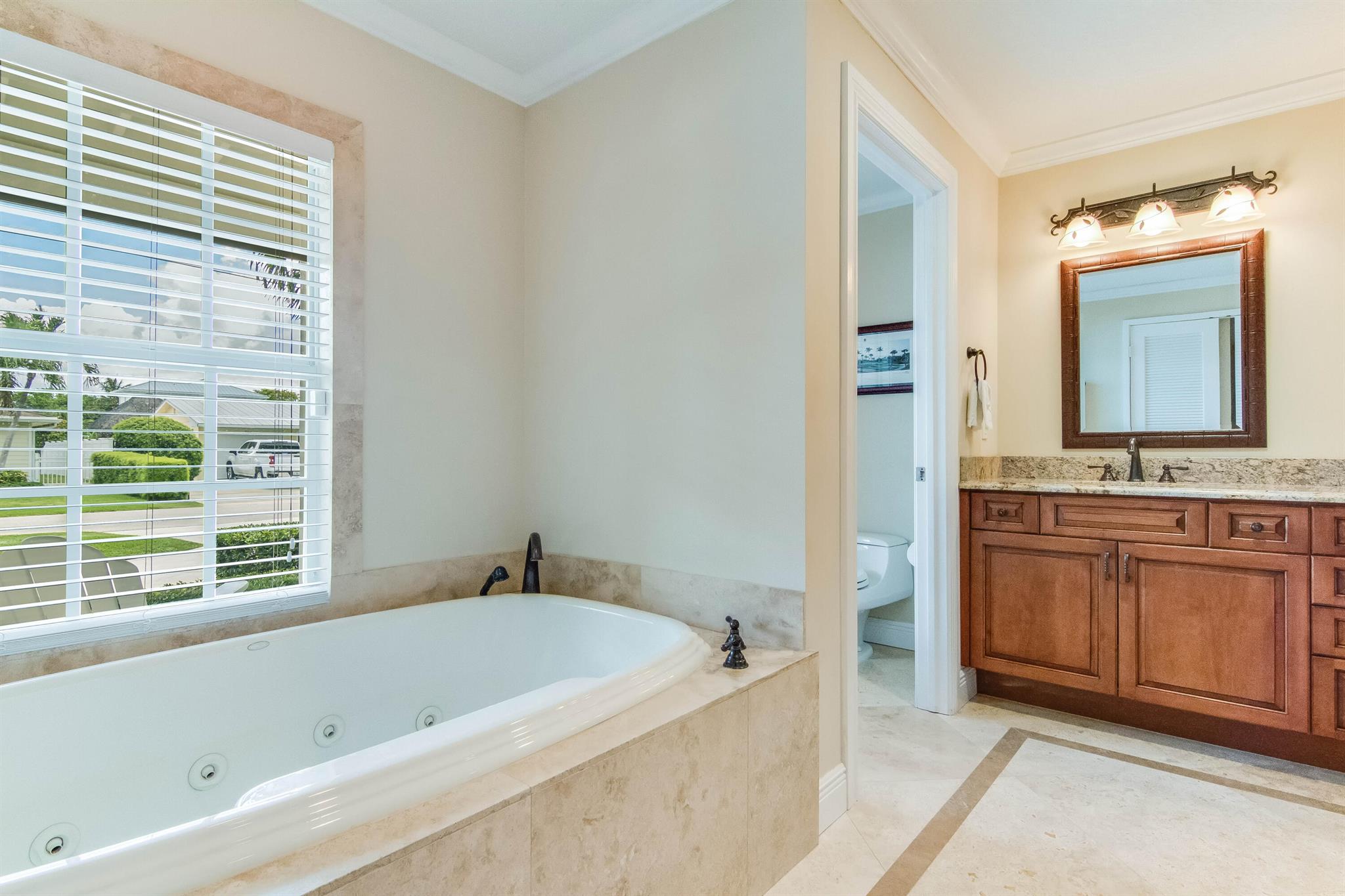 RIVERSIDE IN GOV LOT 6 IN - Residential