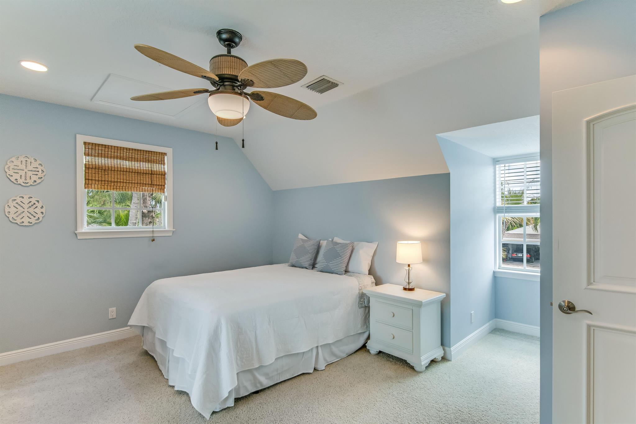 RIVERSIDE IN GOV LOT 6 IN - Residential