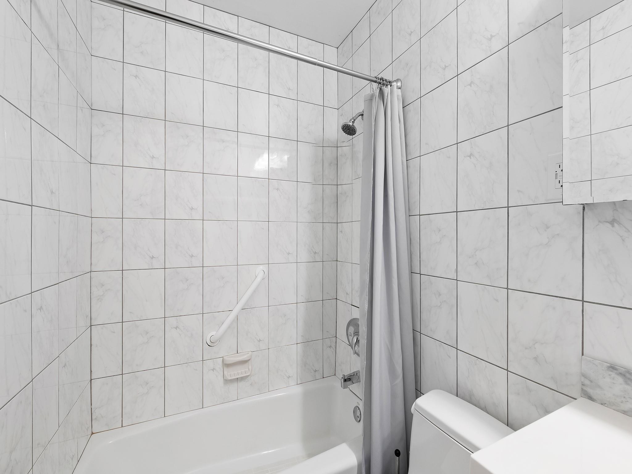 Lauderdale Harbors - Residential Lease