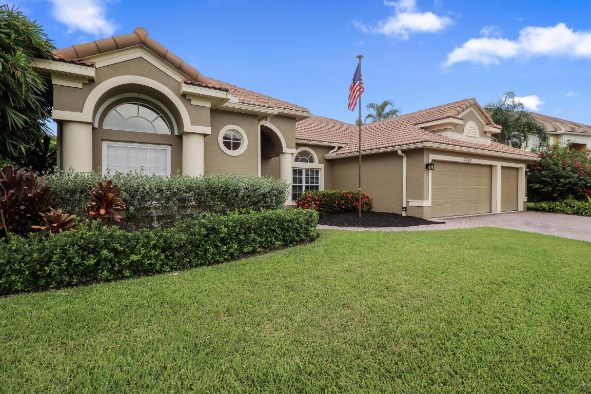 2242 SW Panther Trace