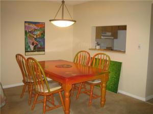 HUNTINGTON LAKES - Residential