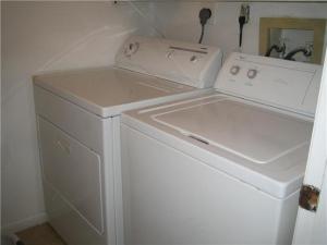 HUNTINGTON LAKES - Residential