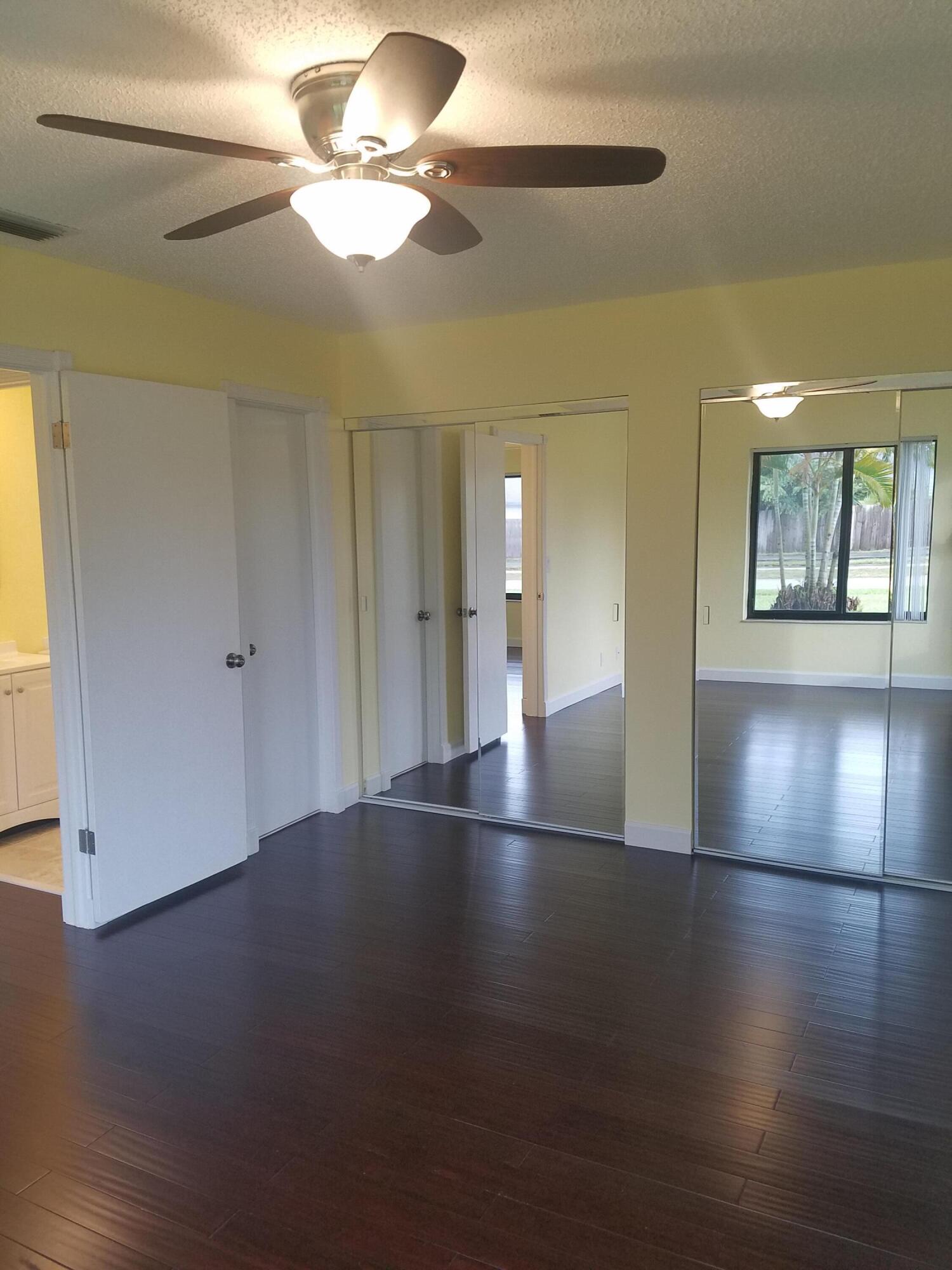 FOREST CONDO - Residential