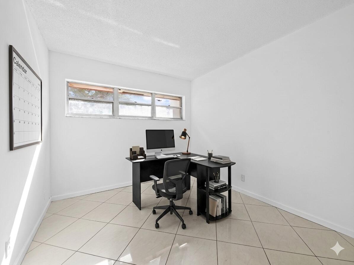 ENTRADA CONDOMINIUM I - Residential Lease