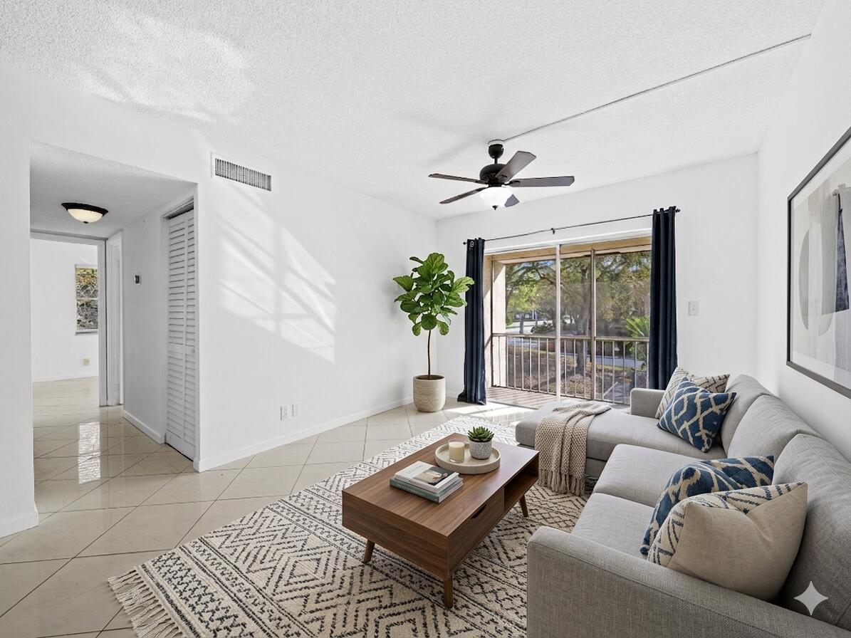 ENTRADA CONDOMINIUM I - Residential Lease