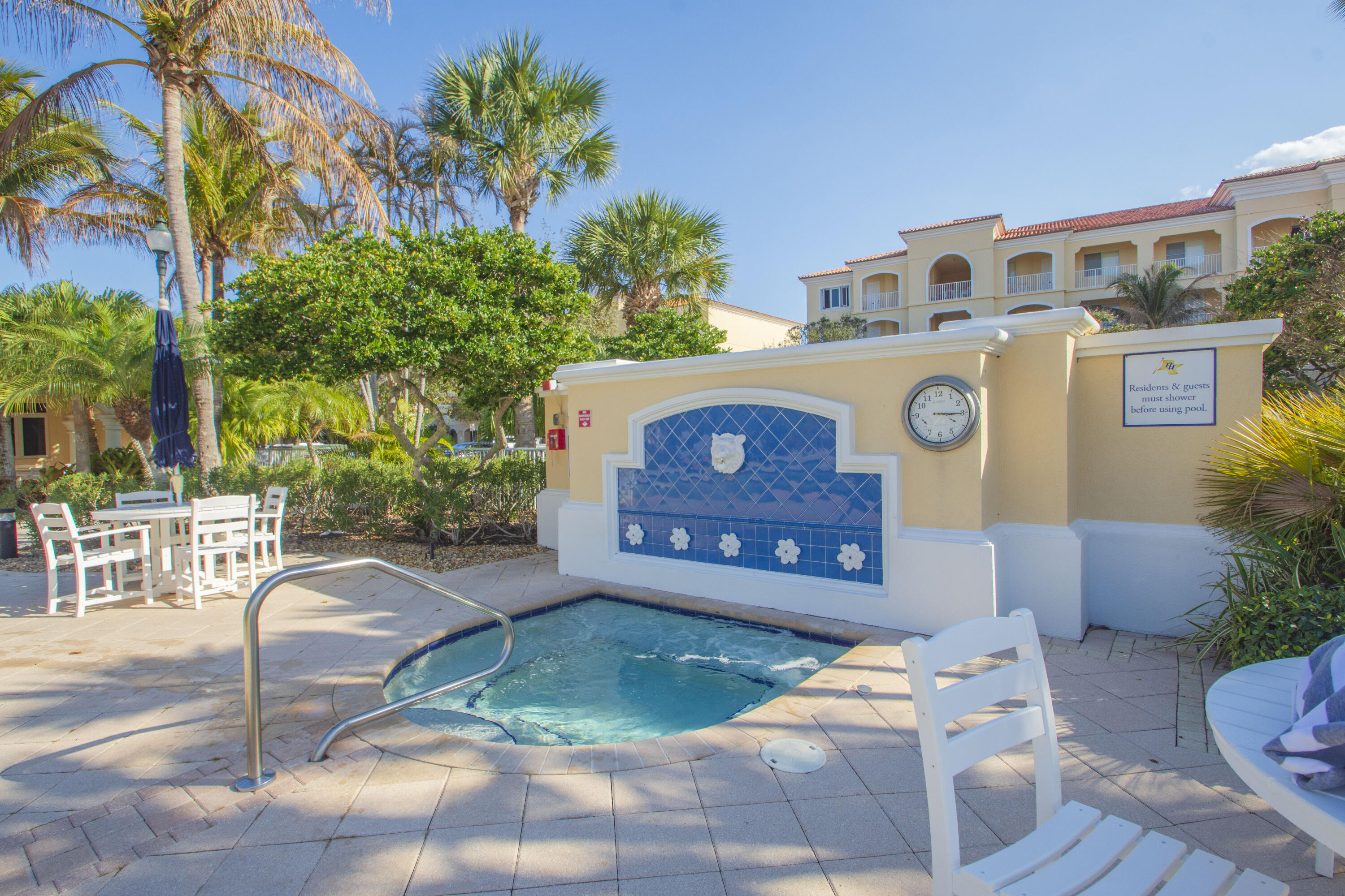 HARBOUR ISLE AT HUTCHINSON ISLAND EAST,A CONDOMINI - Residential