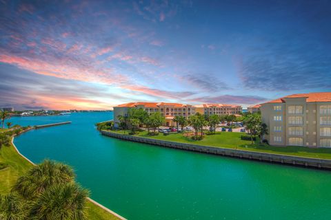 6 Harbour Isle Drive E Ph01 Fort Pierce FL 34949