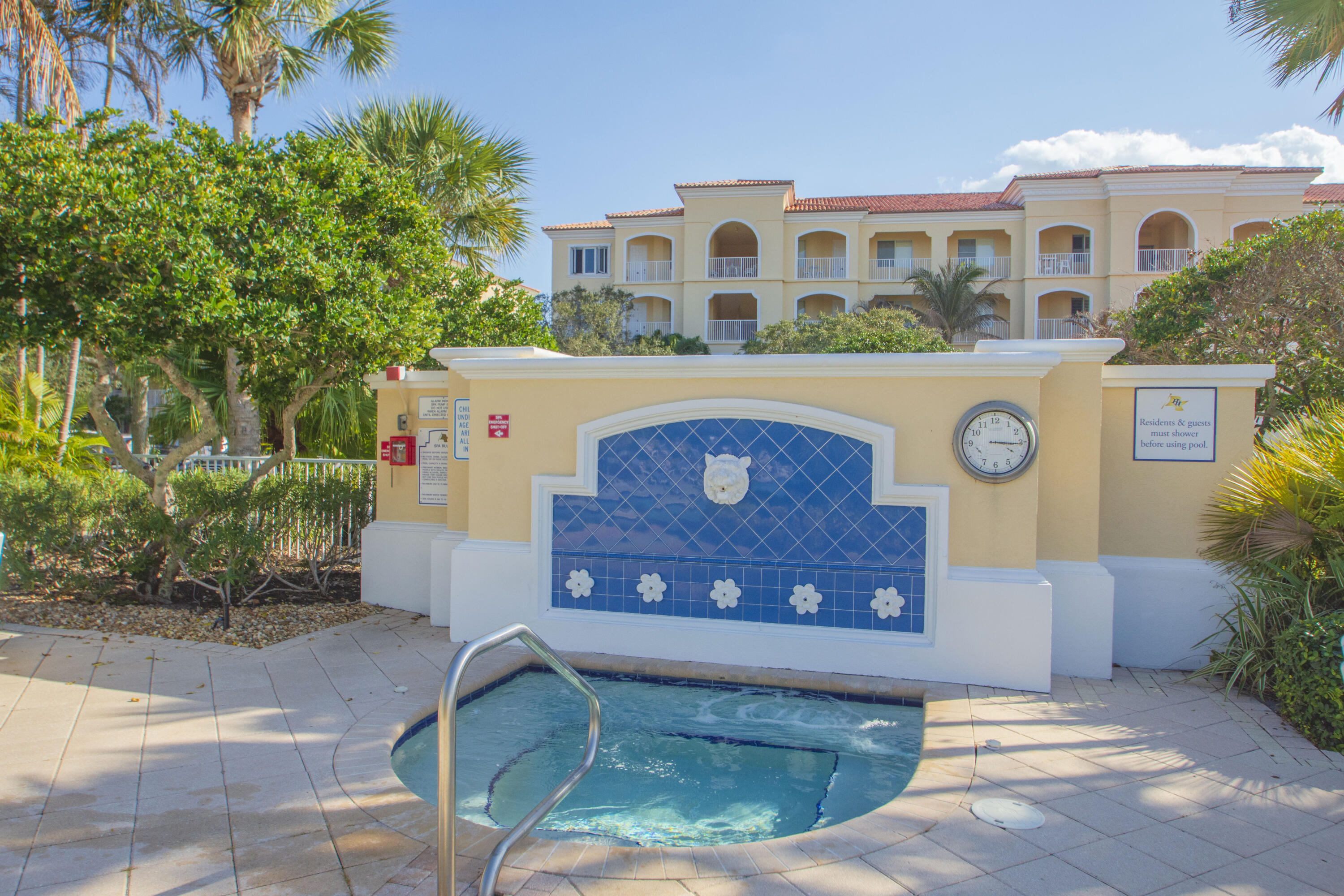 HARBOUR ISLE AT HUTCHINSON ISLAND EAST,A CONDOMINI - Residential