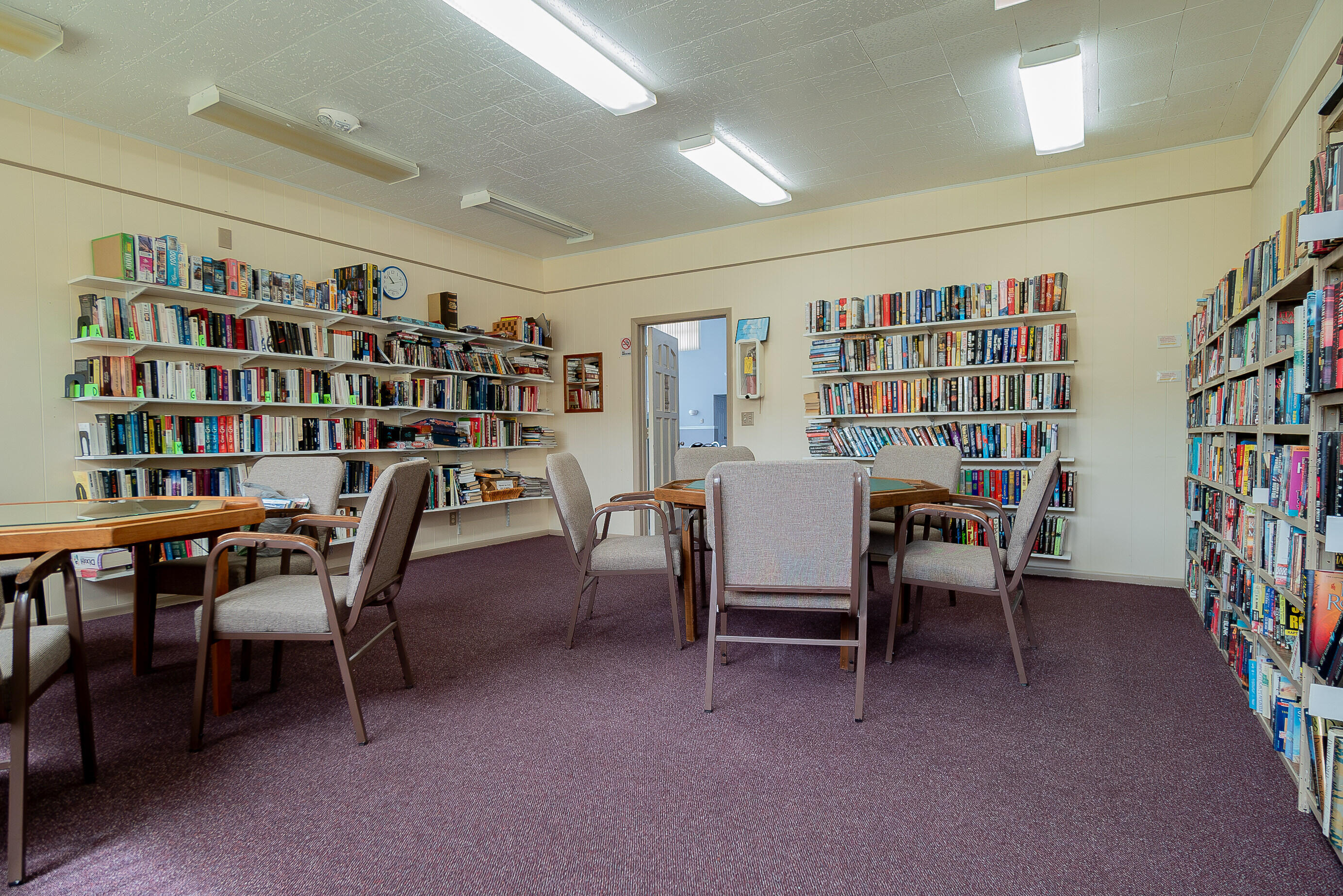 VILLAGE ROYALE CONDO 8 - Residential