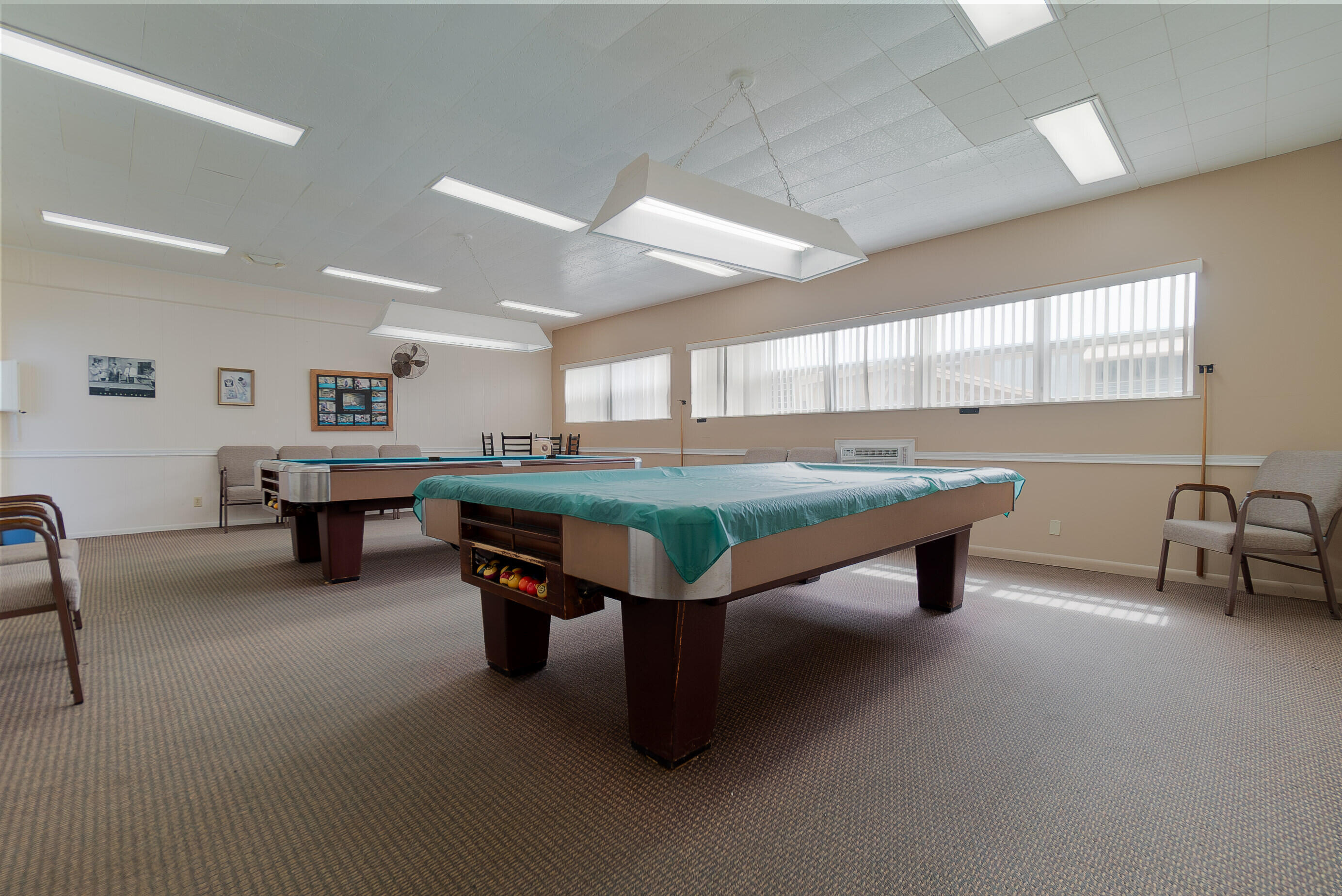 VILLAGE ROYALE CONDO 8 - Residential