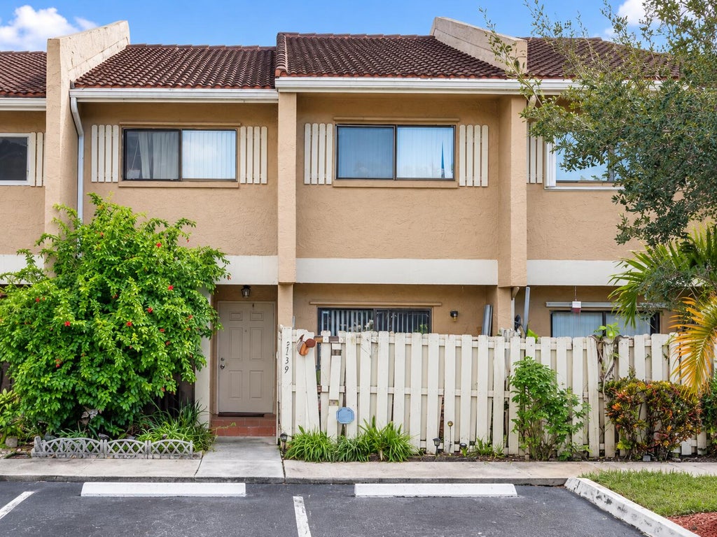 Photo of 3539 NW 91ST Lane, Sunrise, FL 33351 (MLS # B26081659)