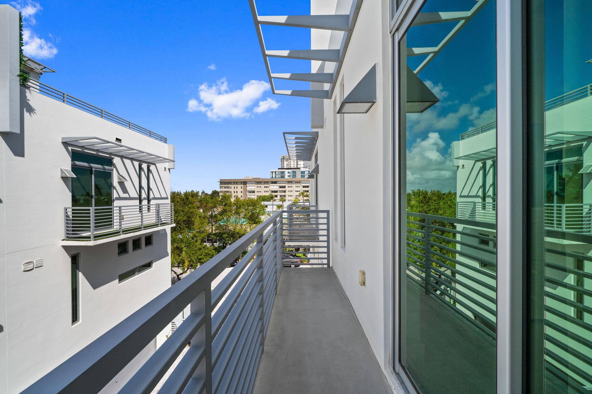 BLOUNT BROS POMPANO BEACH - Residential