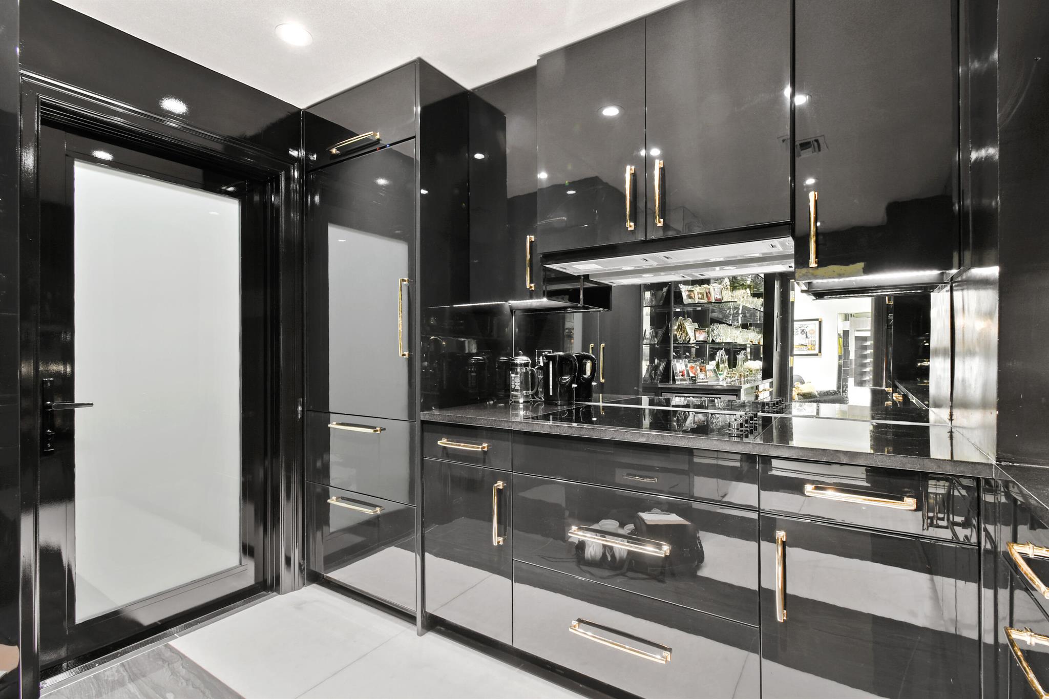 THREE EIGHTY NINE CORP LE - Residential