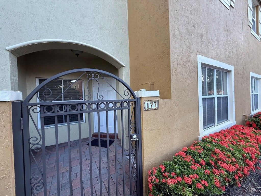 Photo of 177 Lake Monterey Circle, Boynton Beach, FL 33426 (MLS # F10511954)