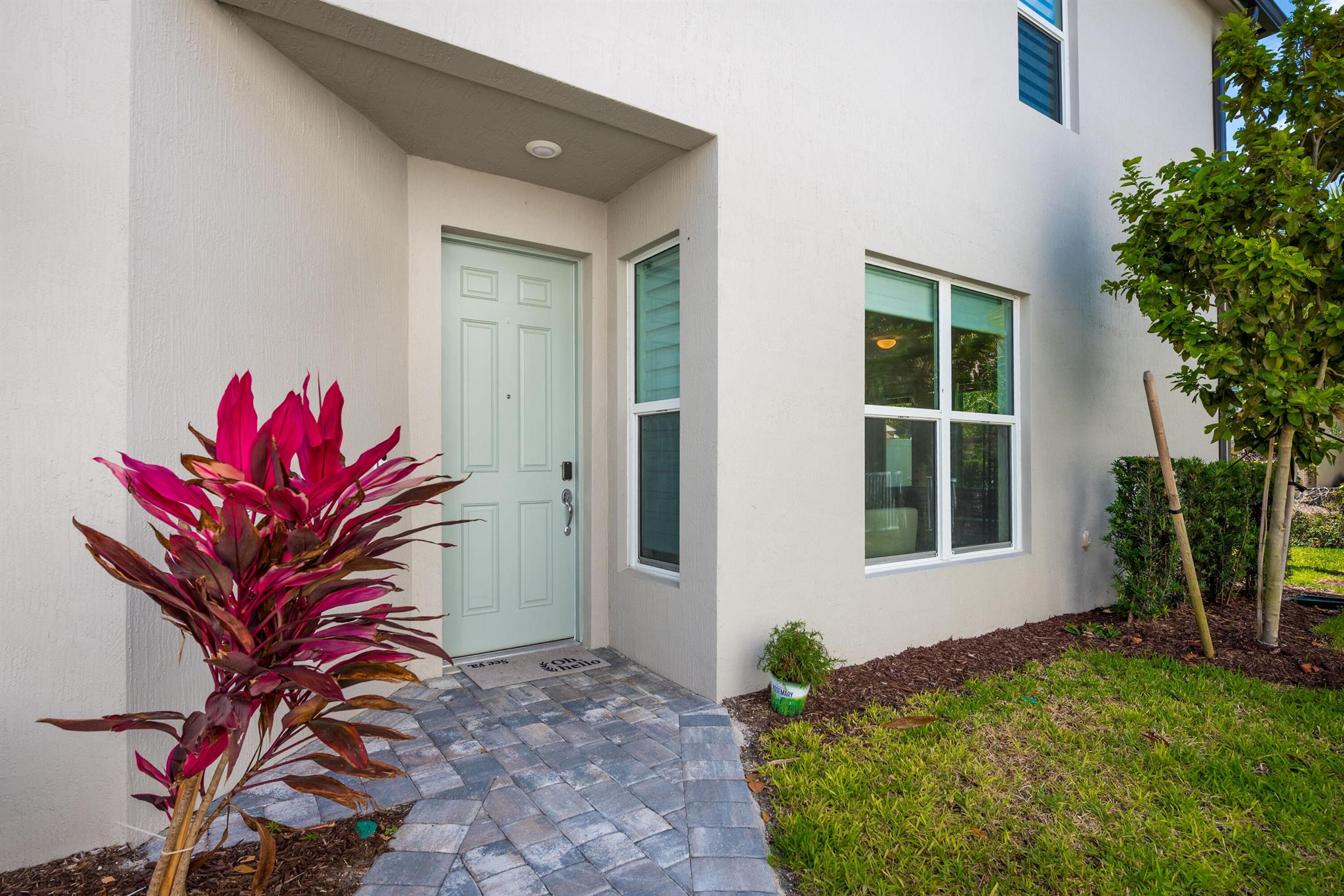 6082 Carre Way 03710