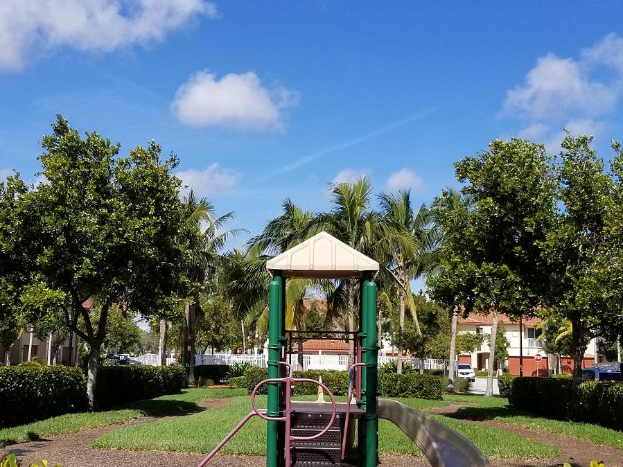 COLONY PALMS - Residential