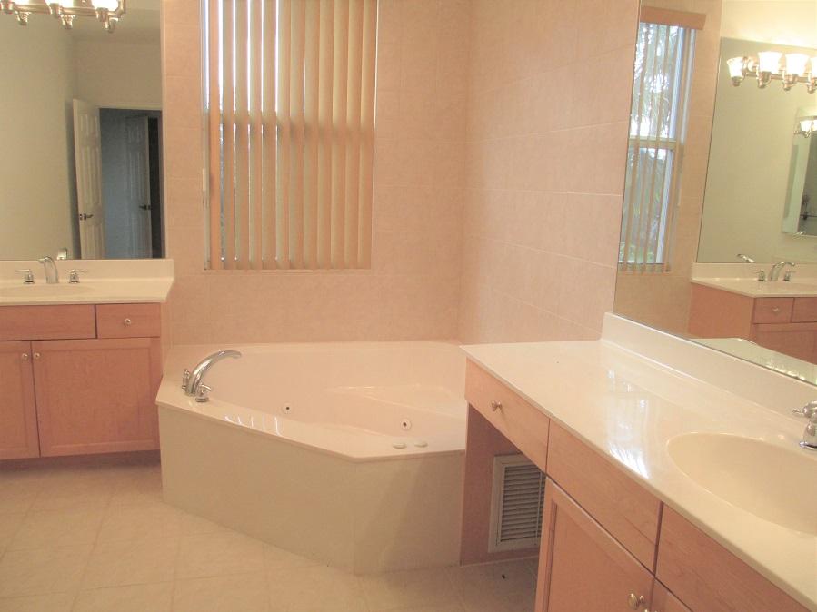 COLONY PALMS - Residential