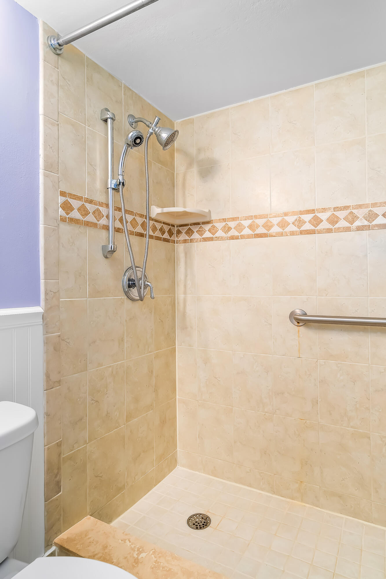 DOVER CONDO - Residential