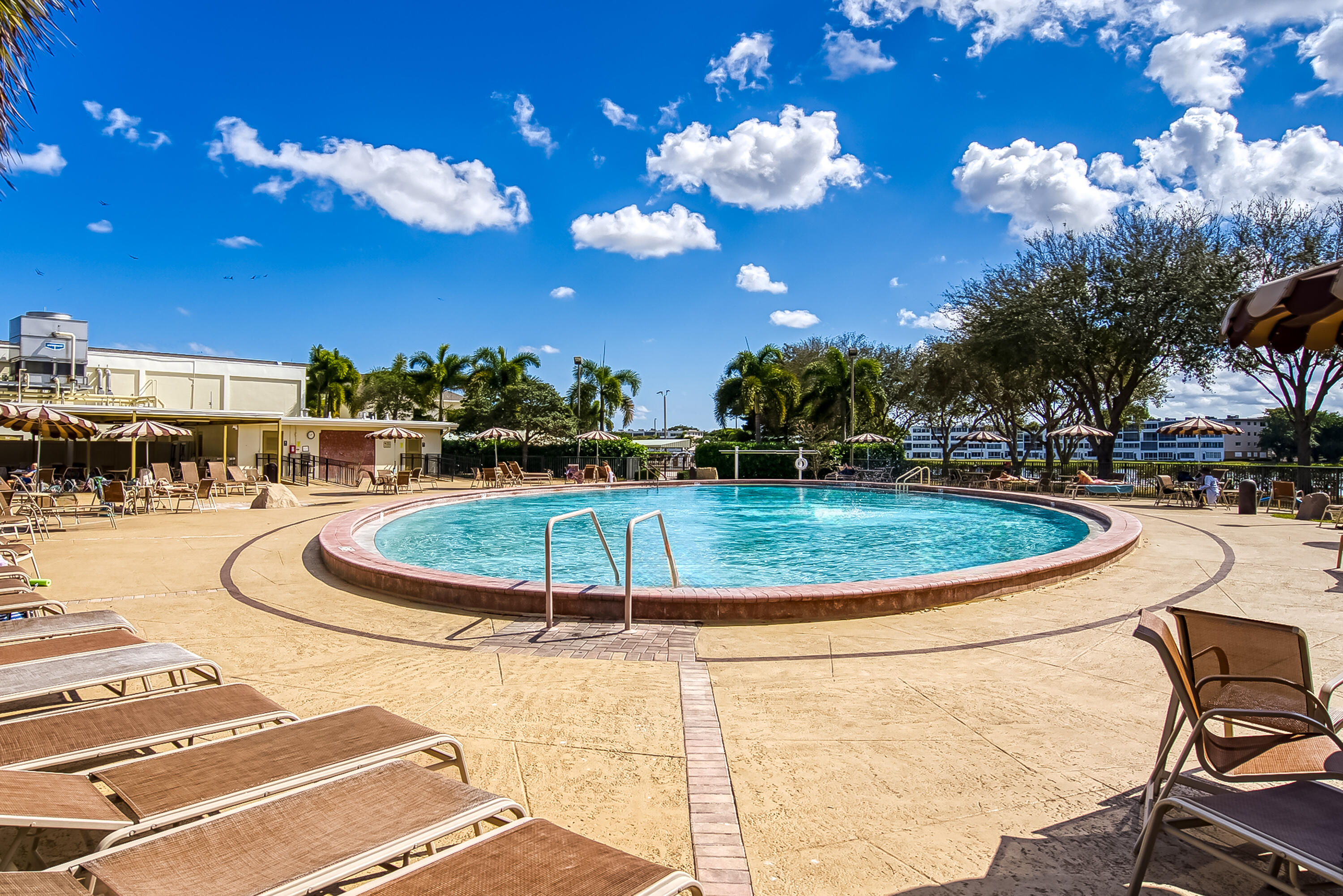 DOVER CONDO - Residential