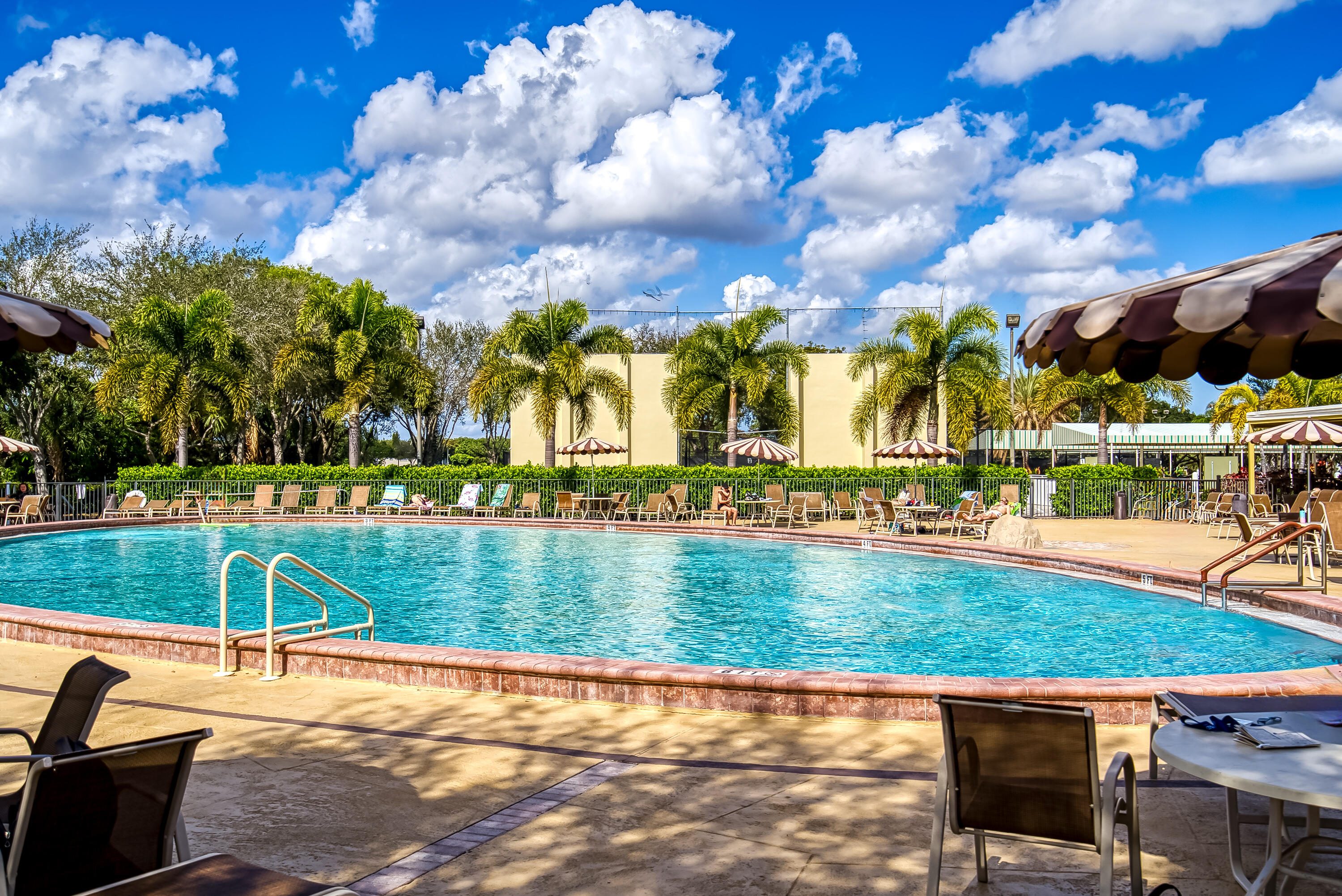 DOVER CONDO - Residential