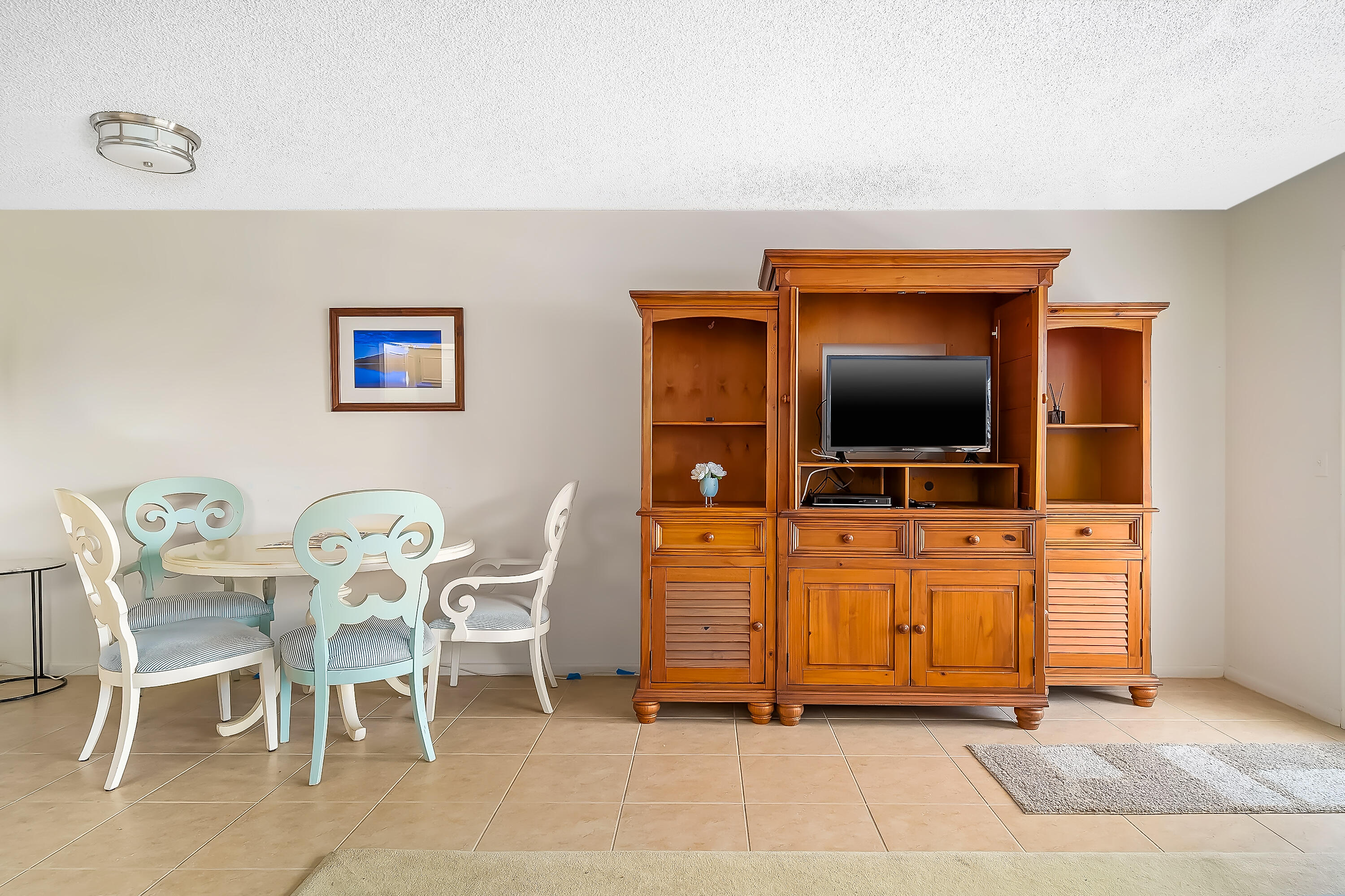 DOVER CONDO - Residential